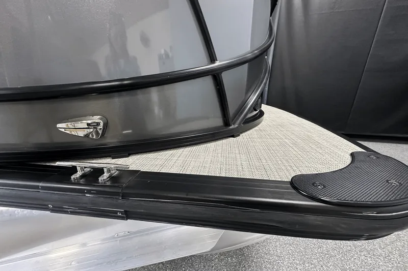 Slide: The Image of Forest River 500 2022 - 2