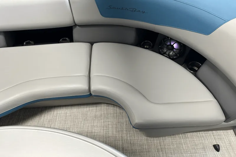 Slide: The Image of Forest River 500 2022 - 31