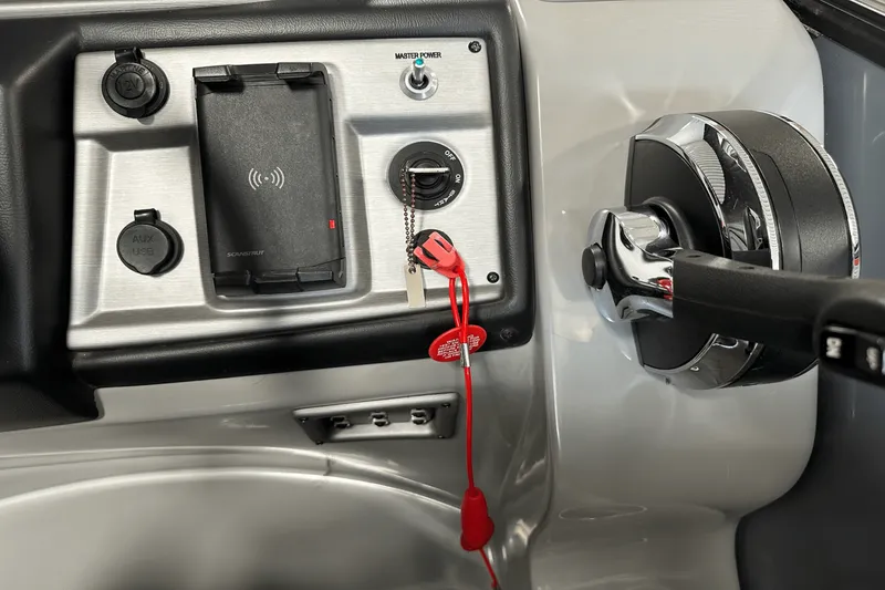 Slide: The Image of Forest River 500 2022 - 47