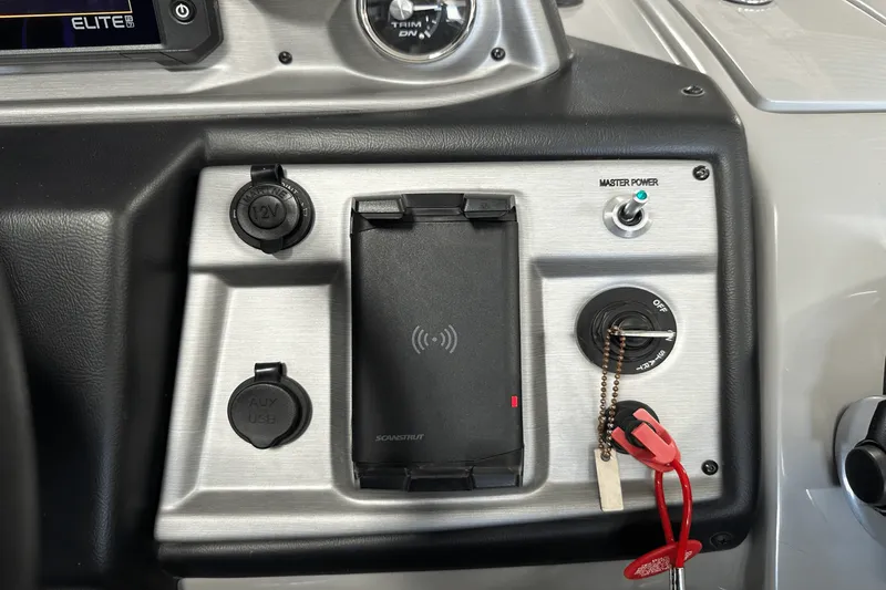 Slide: The Image of Forest River 500 2022 - 49