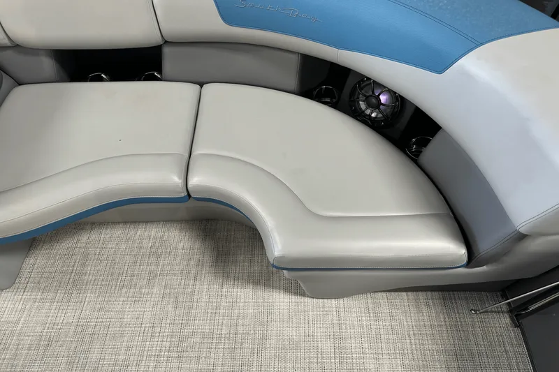 Slide: The Image of Forest River 500 2022 - 61