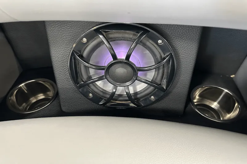 Slide: The Image of Forest River 500 2022 - 63