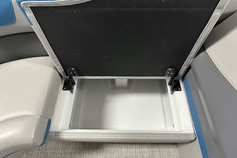 Slide: The Image of Forest River 500 2022 - 68