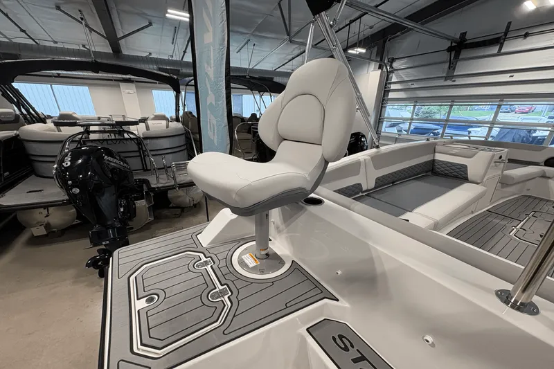 Slide: The Image of Starcraft SVX 191 OB 2026 - 11