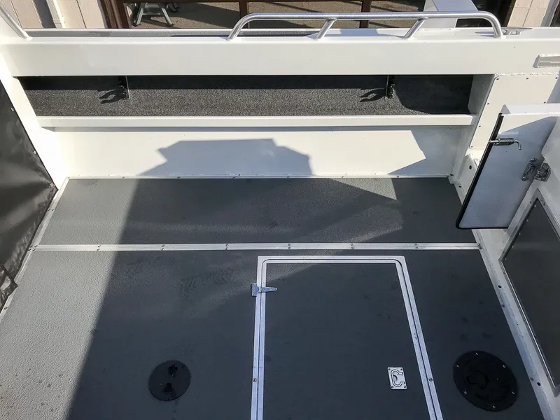 Slide: The Image of North River 22' Seahawk 2026 - 16