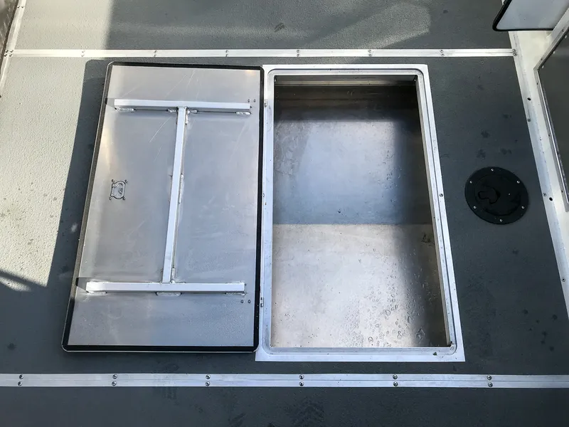 Slide: The Image of North River 22' Seahawk 2026 - 17