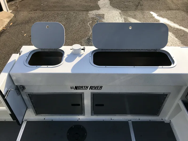 Slide: The Image of North River 22' Seahawk 2026 - 18