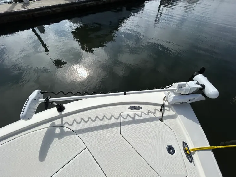 Slide: The Image of SeaVee 270Z 2017 - 18