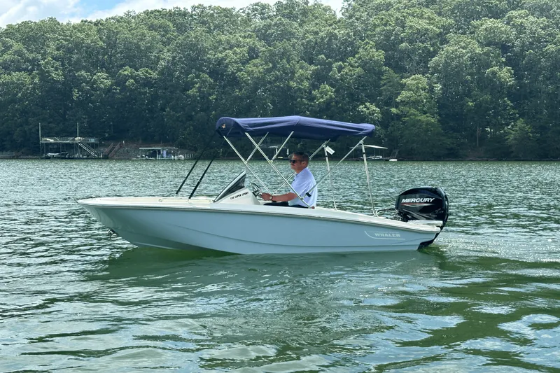 The Image of Boston Whaler 130 Super Sport 2026 - 0