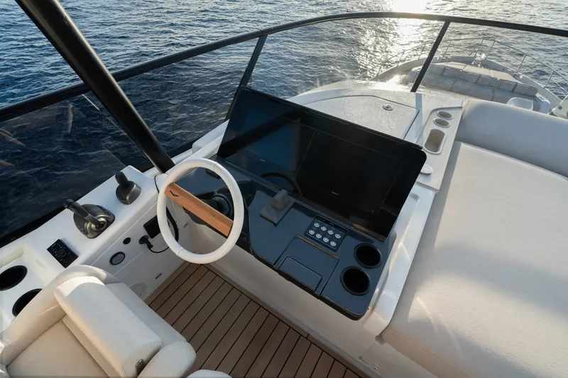 Slide: The Image of Azimut Fly 82 2027 - 23