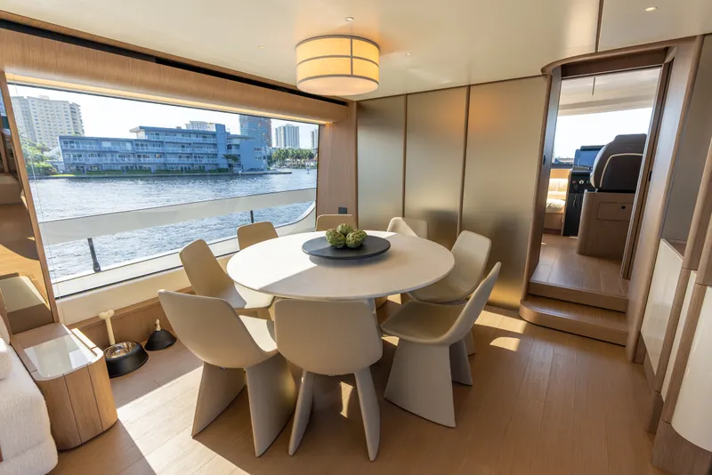 Slide: The Image of Azimut Fly 82 2027 - 48