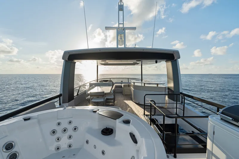Slide: The Image of Azimut Fly 82 2027 - 14