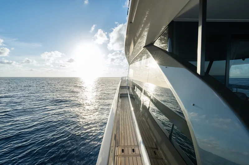 Slide: The Image of Azimut Fly 82 2027 - 35
