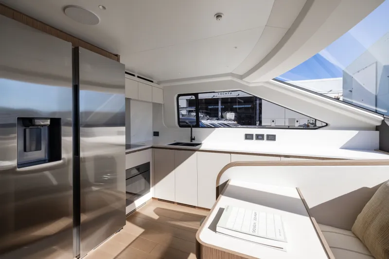 Slide: The Image of Azimut Fly 82 2027 - 18