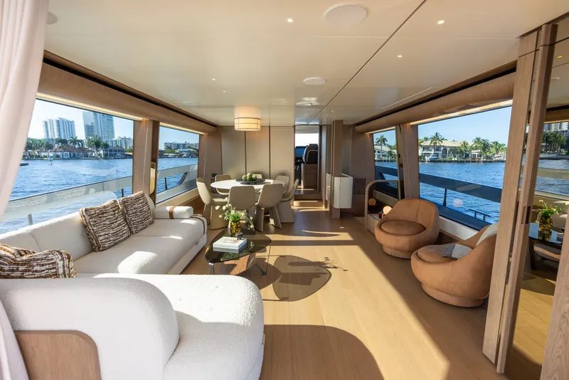 Slide: The Image of Azimut Fly 82 2027 - 49