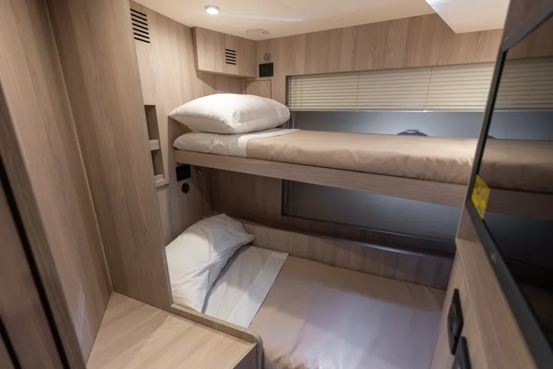 Slide: The Image of Azimut Fly 82 2027 - 81