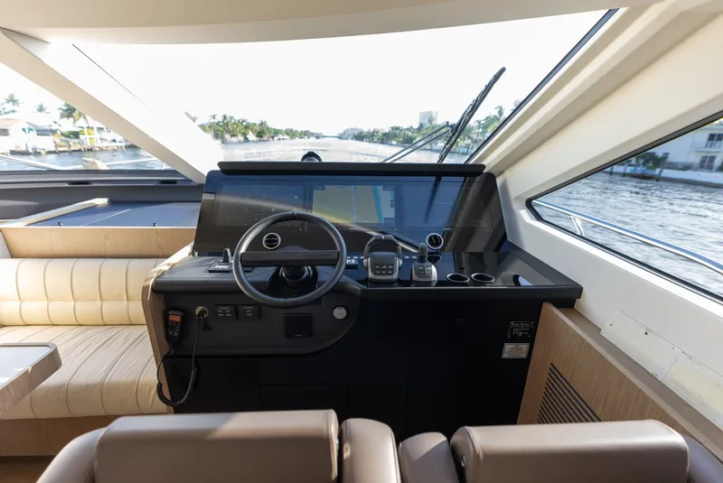 Slide: The Image of Azimut Fly 82 2027 - 52