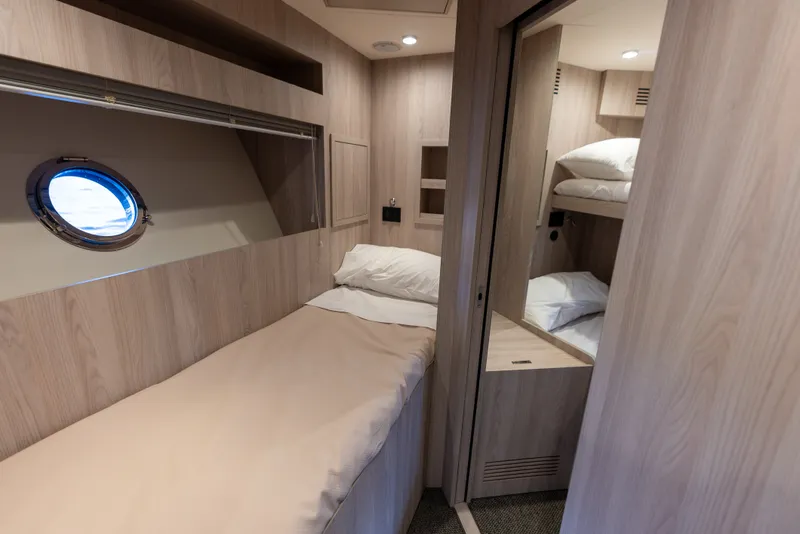 Slide: The Image of Azimut Fly 82 2027 - 80
