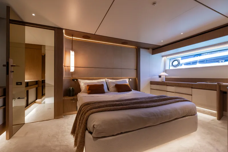 Slide: The Image of Azimut Fly 82 2027 - 28