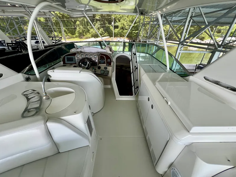 Slide: The Image of Carver Yachts 560 Voyager Skylounge 2005 - 45