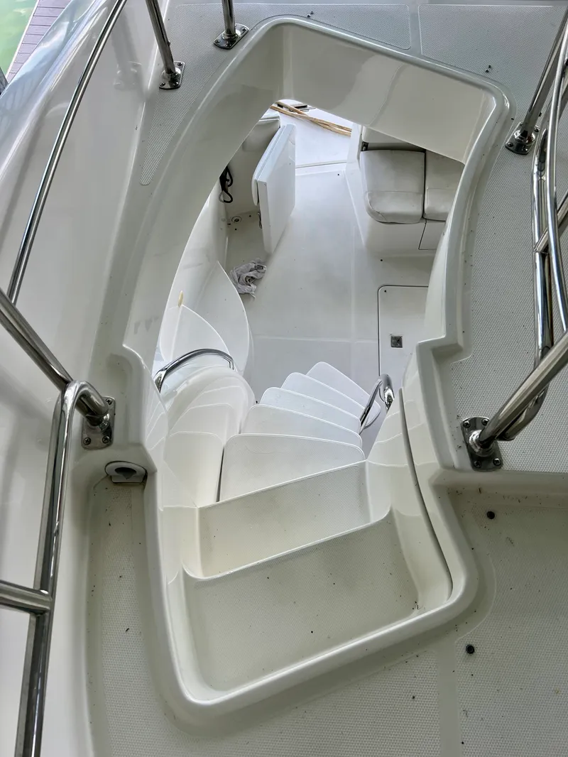 Slide: The Image of Carver Yachts 560 Voyager Skylounge 2005 - 47