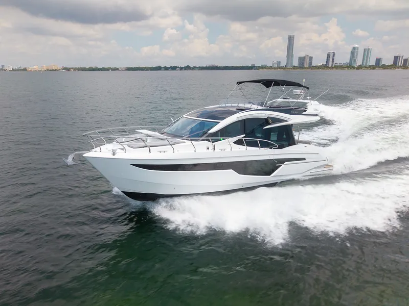 Slide: The Image of Galeon 510 SKY 2022 - 6