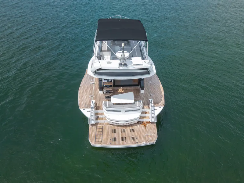Slide: The Image of Galeon 510 SKY 2022 - 52