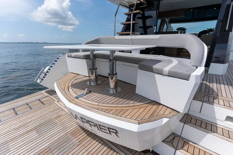 Slide: The Image of Galeon 510 SKY 2022 - 16