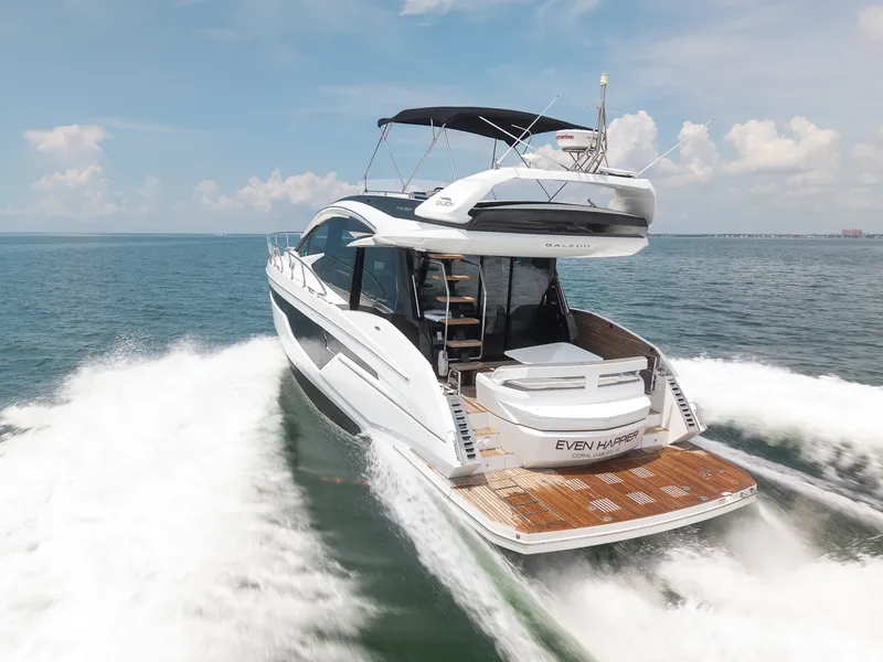Slide: The Image of Galeon 510 SKY 2022 - 11