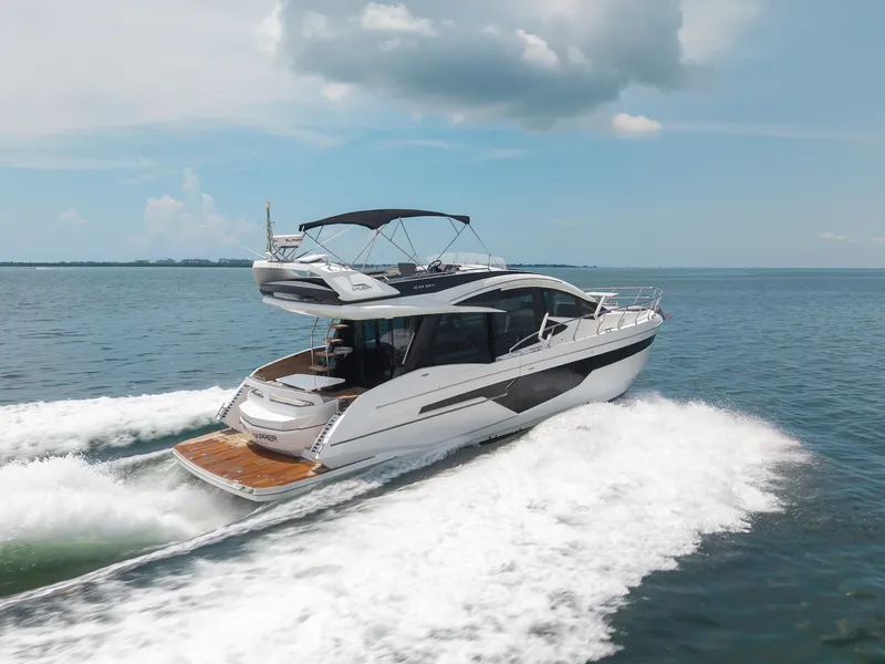 Slide: The Image of Galeon 510 SKY 2022 - 9