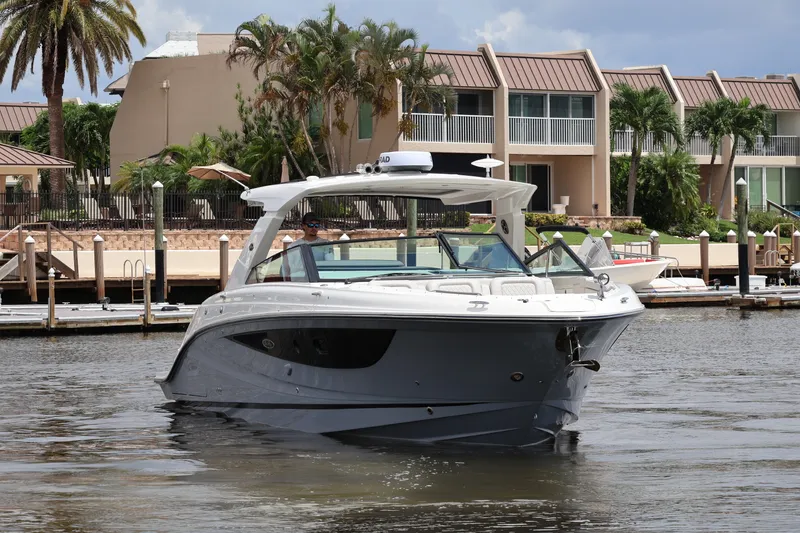 The Image of Sea Ray SLX 400 Outboard 2026 - 0