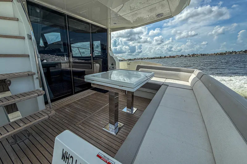 Slide: The Image of Galeon 550 Fly 2022 - 8
