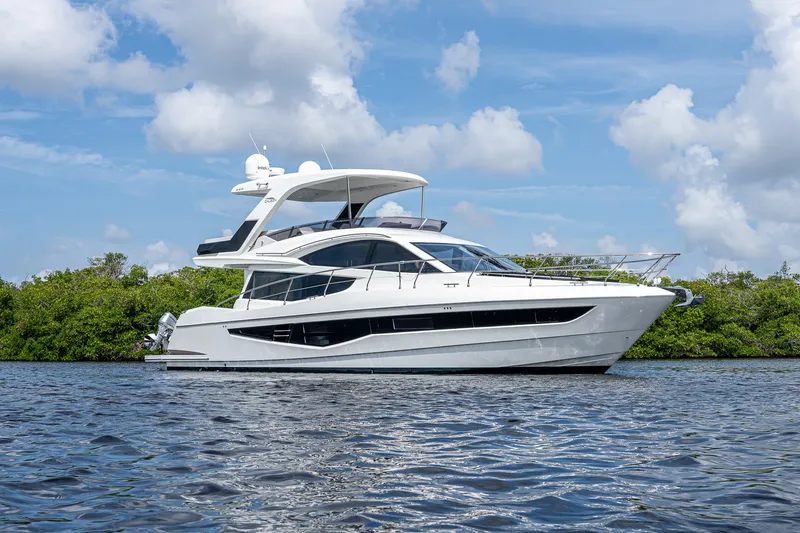 Slide: The Image of Galeon 550 Fly 2022 - 82