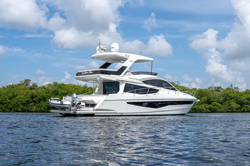 Slide: The Image of Galeon 550 Fly 2022 - 3