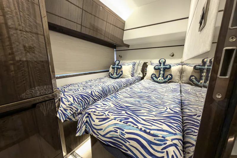 Slide: The Image of Galeon 550 Fly 2022 - 26