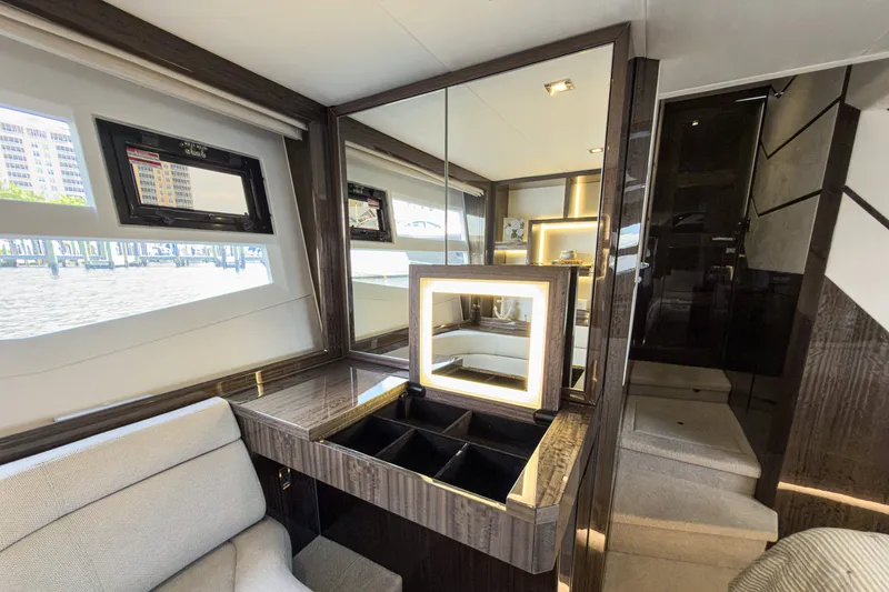 Slide: The Image of Galeon 550 Fly 2022 - 50