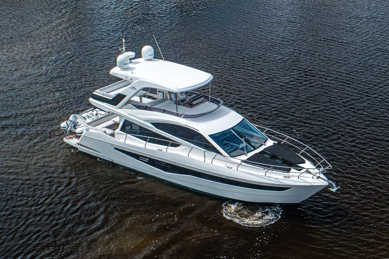 Slide: The Image of Galeon 550 Fly 2022 - 5