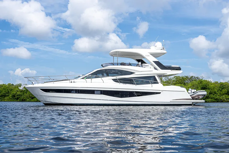 Slide: The Image of Galeon 550 Fly 2022 - 77