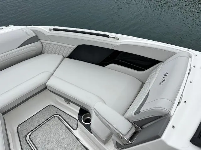 Slide: The Image of Luxurious seating area on the 2024 Sea Ray SLX 280 boat. - 20