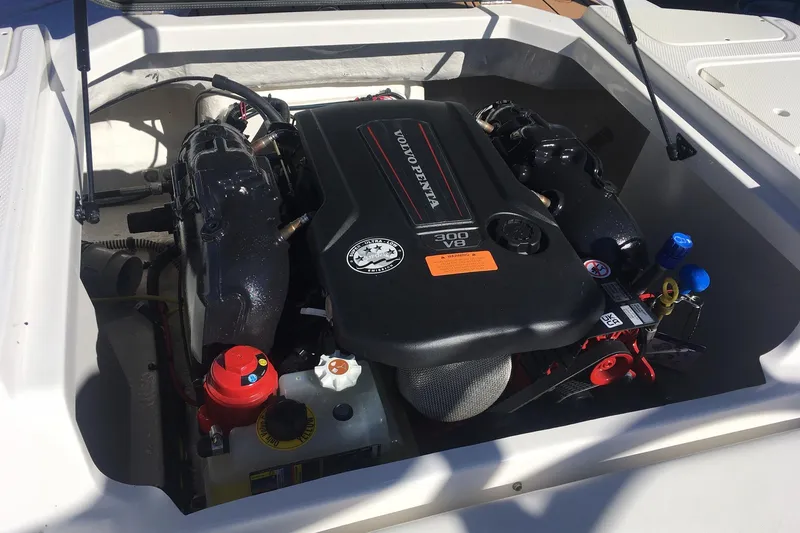 Slide: The Image of Engine compartment of 2025 Chaparral 23 SSi boat with Volvo Penta V8 engine. - 24