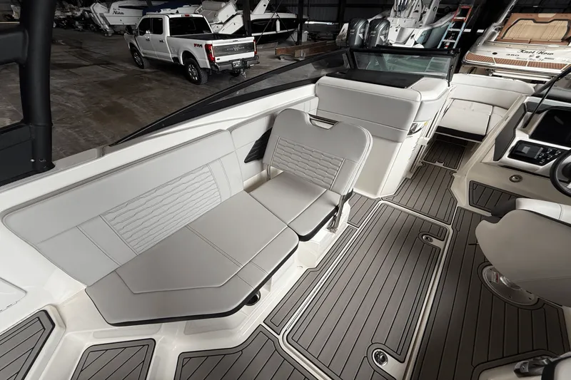 Slide: The Image of Sea Ray 23 SPX-OB 2023 - 11