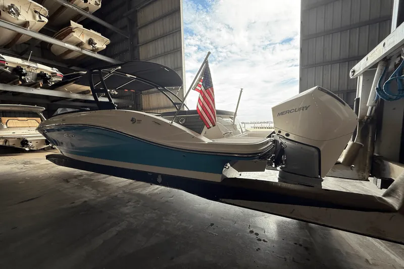 Slide: The Image of Sea Ray 23 SPX-OB 2023 - 3