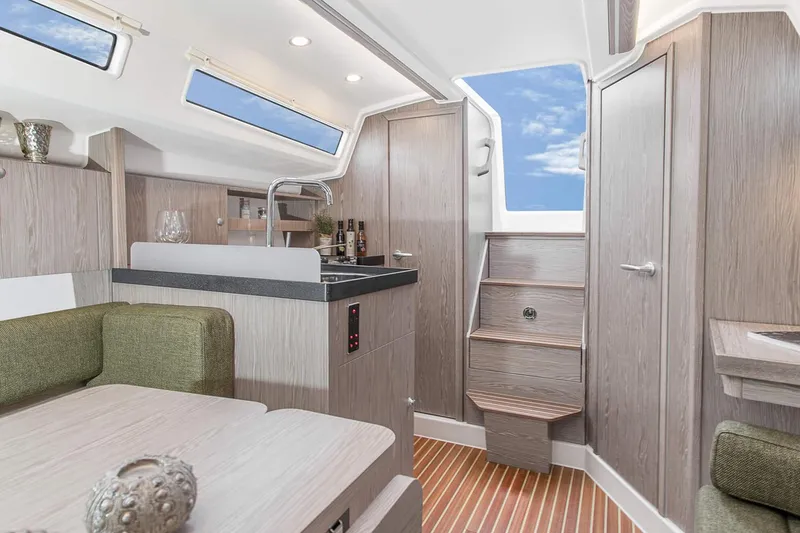 Slide: The Image of Hanse 315 2025 - 17