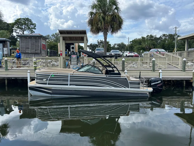 The Image of Harris Solstice 230 2017 - 0