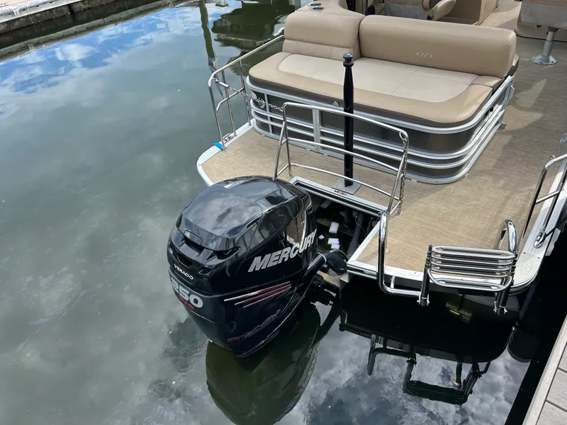 Slide: The Image of Harris Solstice 230 2017 - 4