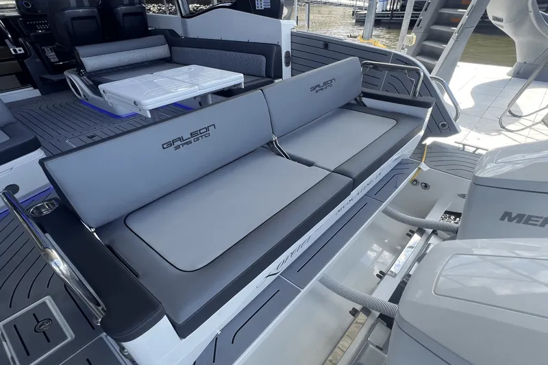 Slide: The Image of Galeon 375 GTO 2024 - 17
