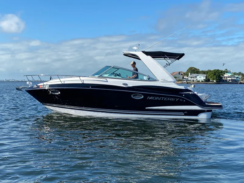 Slide: The Image of Monterey 275 Sport Yacht 2015 - 66