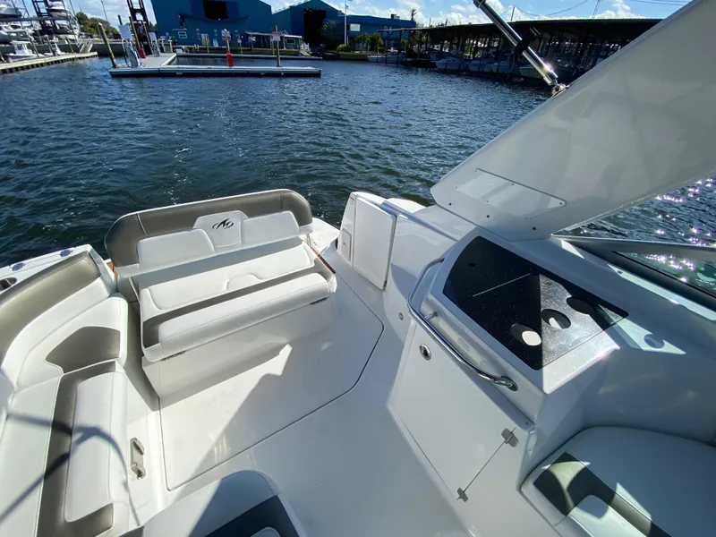 Slide: The Image of Monterey 275 Sport Yacht 2015 - 56
