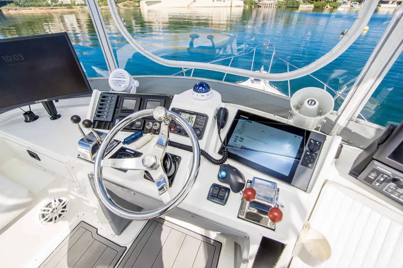 Slide: The Image of Tiara 3300 Flybridge 1989 - 8