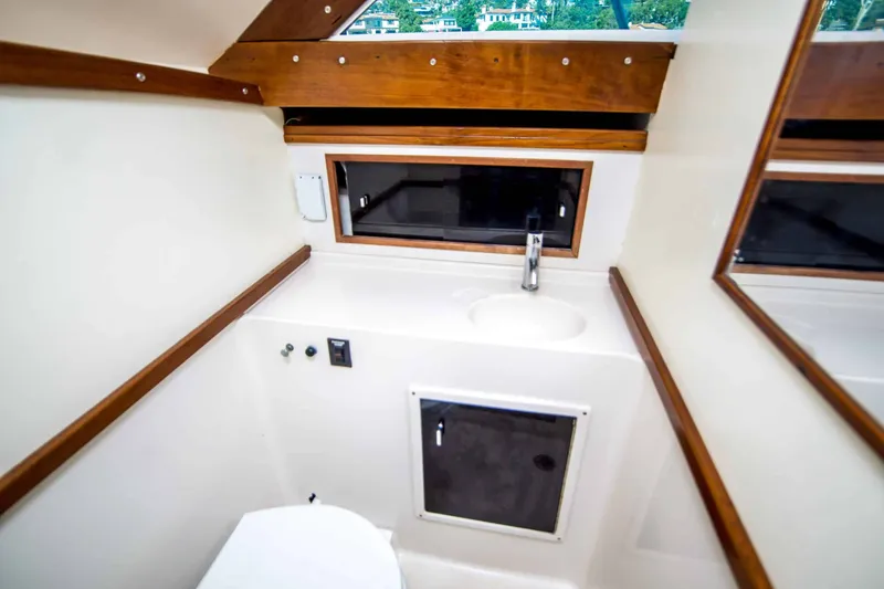 Slide: The Image of Tiara 3300 Flybridge 1989 - 27